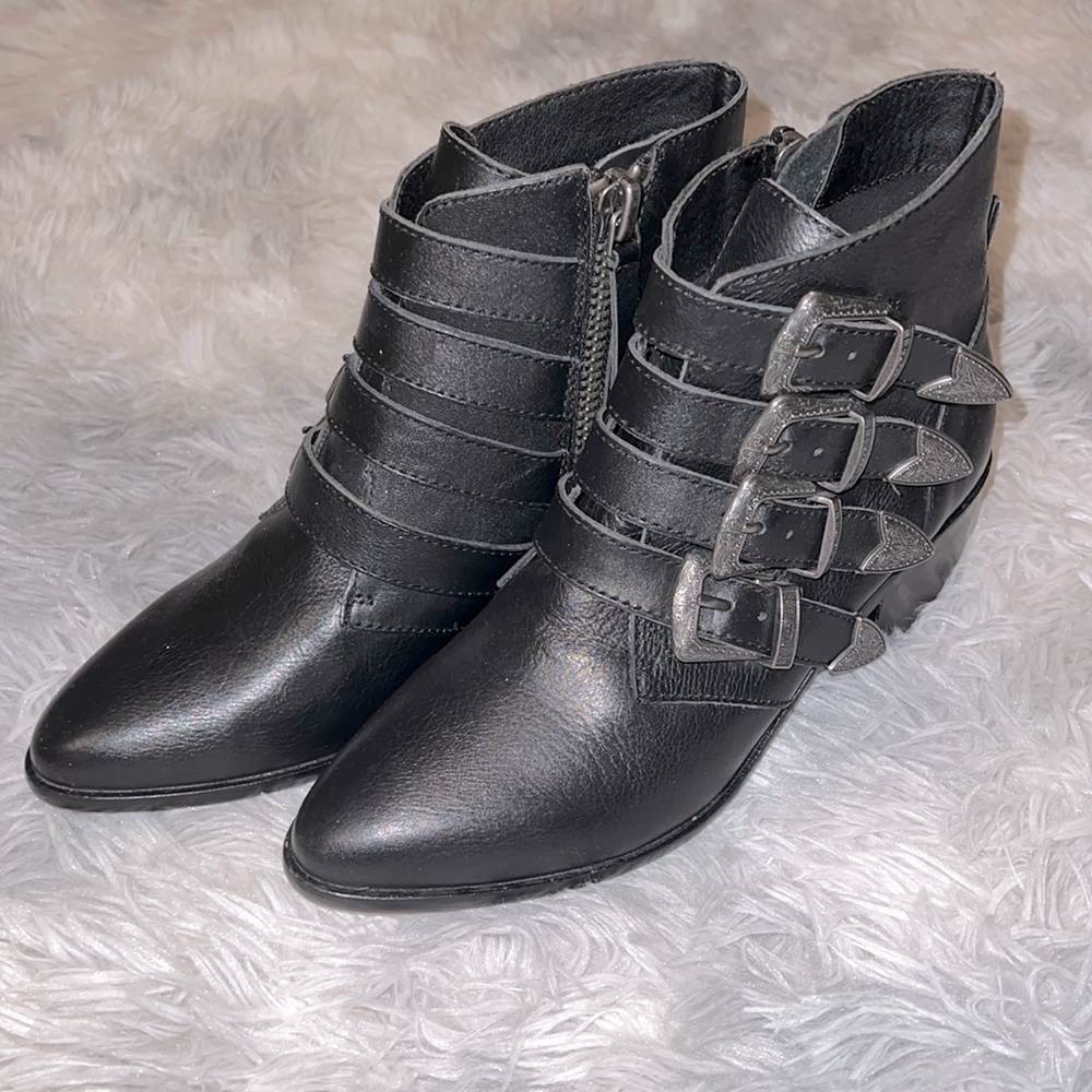Steve Madden black Booties low boot